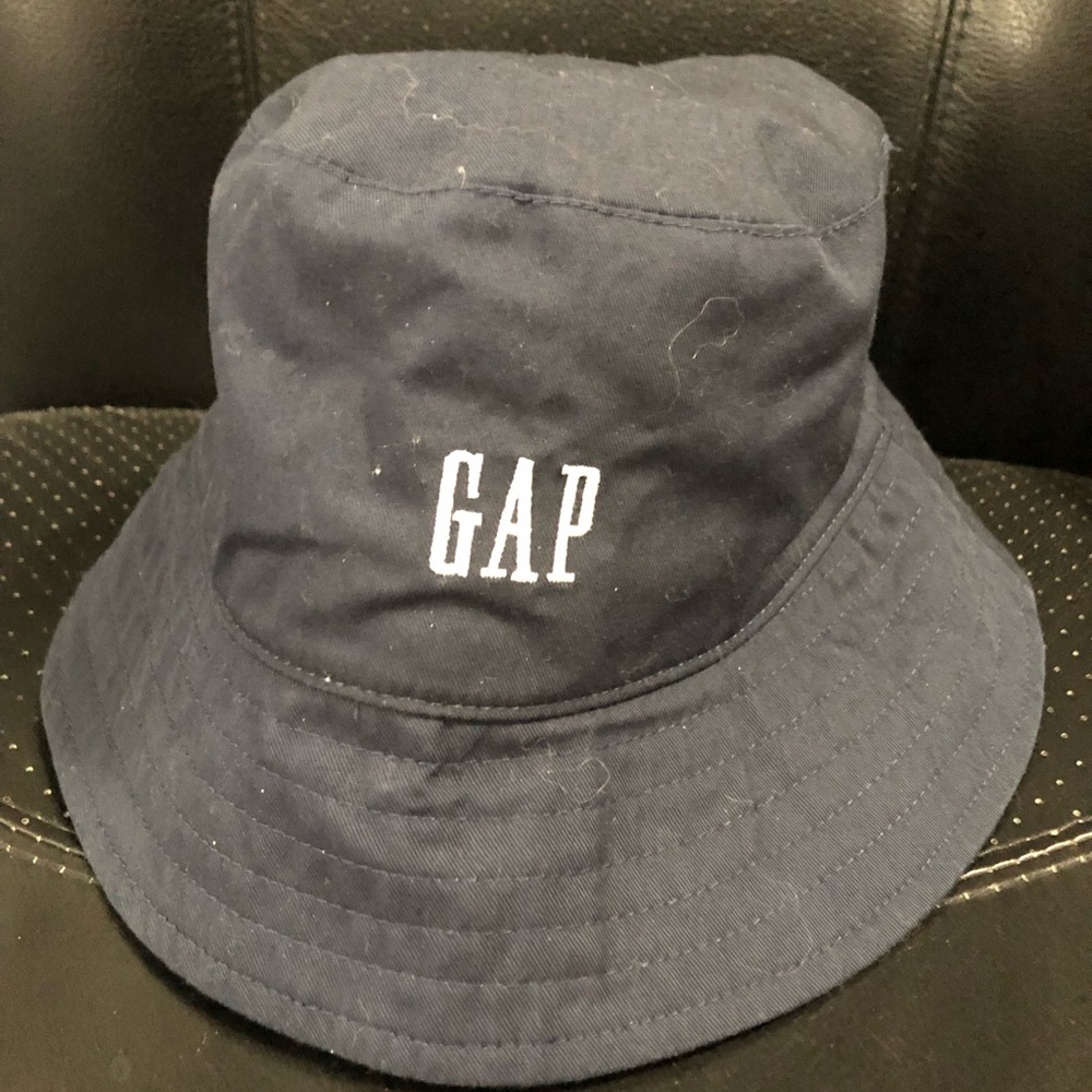 GAP Unisex Navy Bucket Hat